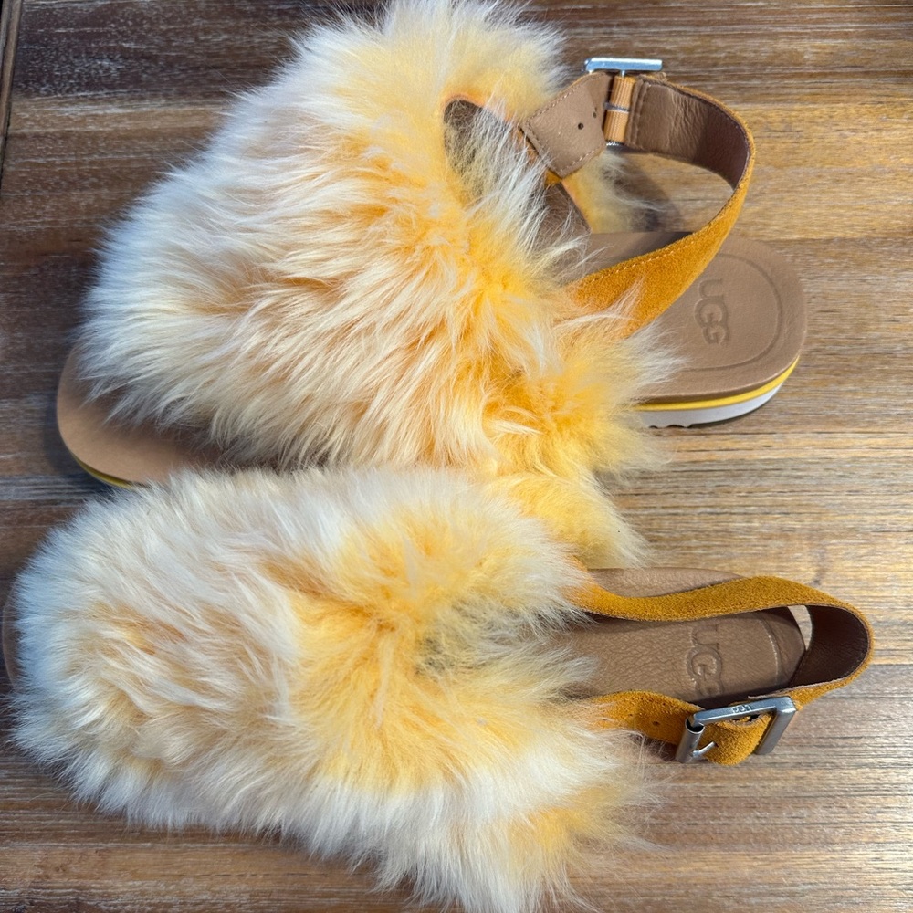 Uggs Beautiful New Leather Sandals